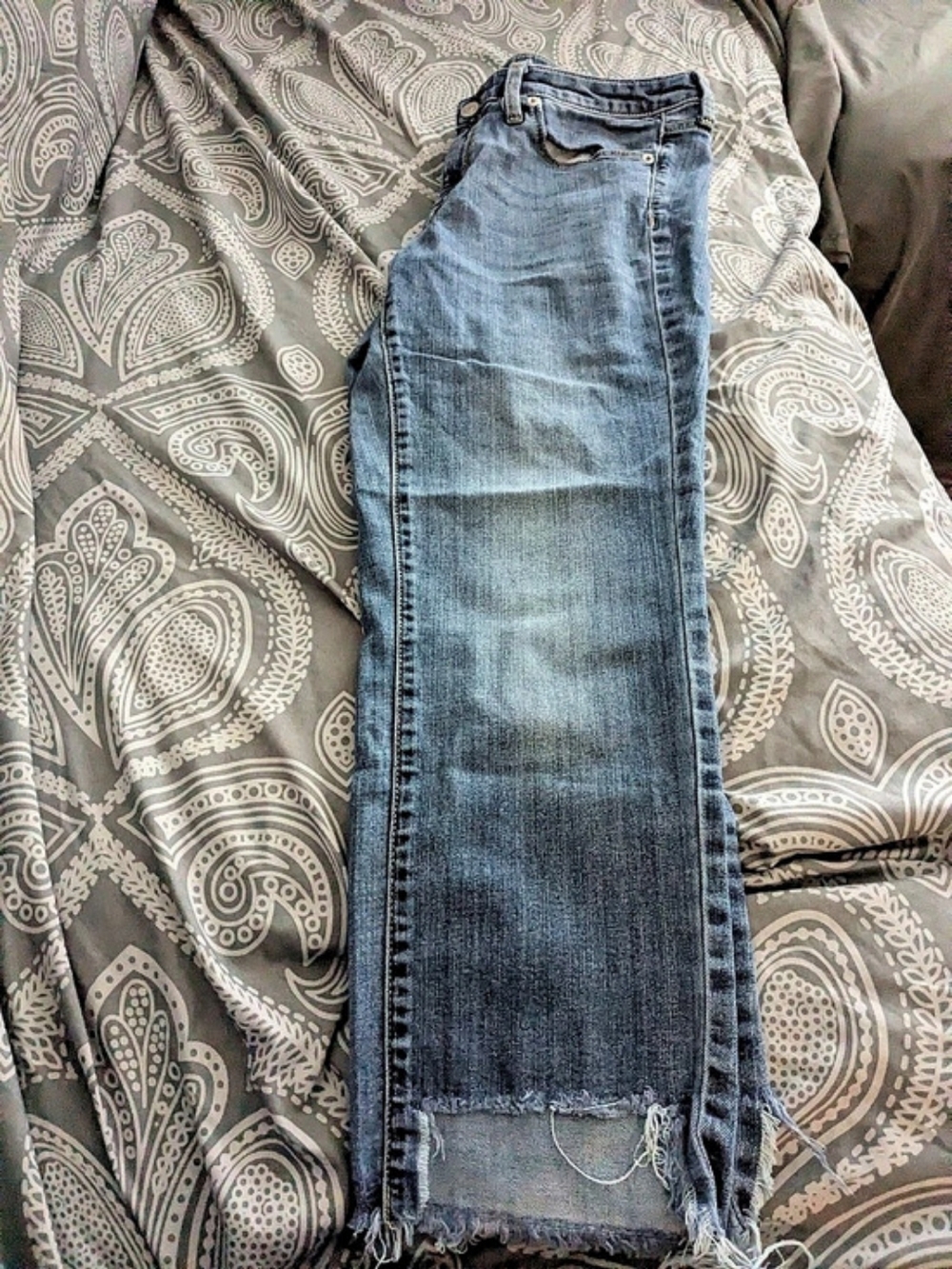 Lucky Brand Mid Rise Straight Distressed Straight Leg Jeans in Blue